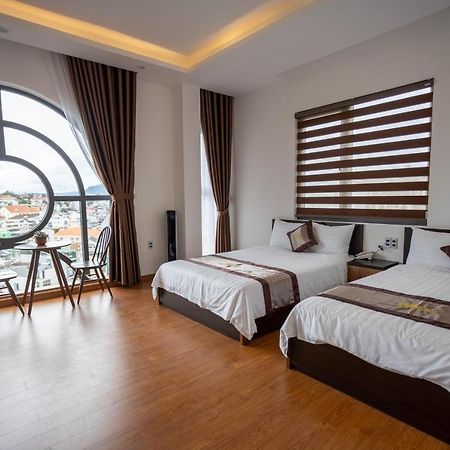 Hôtel Khach San Y Lan 2 Đà Lạt Extérieur photo